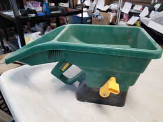 Handheld Seed/Fertilizer Spreader