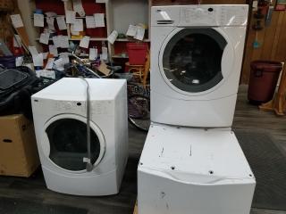 Washer dryer set, pedestals, (bring help to load)
