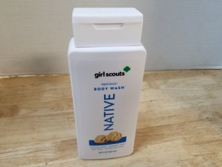 New Girl Scouts Trefoils Body Wash