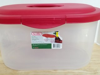New Sterilite Cake Carrier