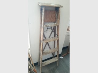 Vintage Wooden Step Ladder, 5 ft