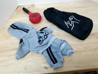 Pet Hoodie Outfits & Brush, xs