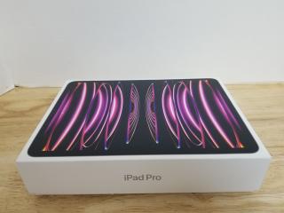 Apple tablet iPAD Pro 4th generation, never been used 