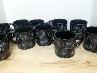 New Spider Web Mugs Set