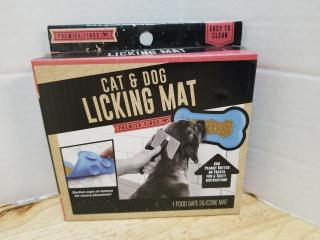 New cat and dog licking mat