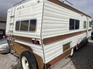 1977 Tan Monarch Motor Home - 25-03200