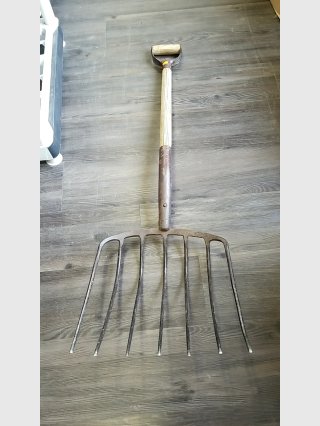 Vintage 6-Tine potato fork