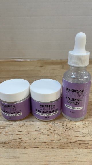 New Hyaluronic Skincare Set