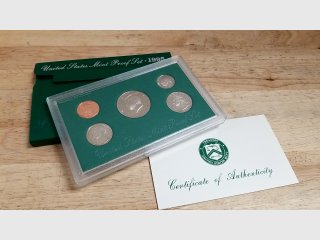 1985 Mint Proof set