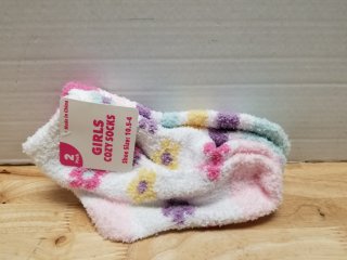 New 2 pairs girls cozy socks size 10-5.4