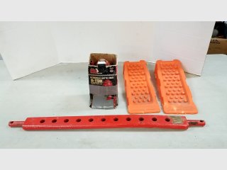Maxtrax Orange Recovery Tracks jack