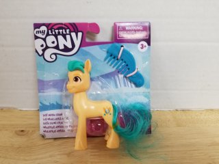 New my Little pony approx 4 inch tall 