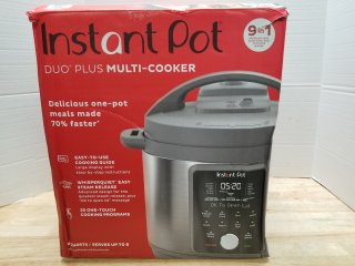 Instant pot duo plus multi cooker, never been used 