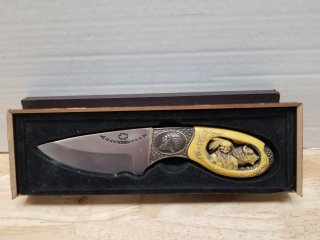 Knife in wood box, 9 inch long 