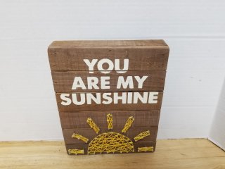 New wall hanging approx 10 by 8 inch