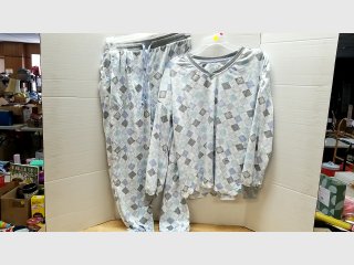 New Cuddl Duds ladies pajama 3, Med