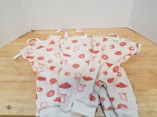 4 new baby outfits size newborn 