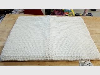 New 18x24 in bathmat
