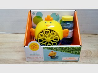 New Squirt Bubble Squad Chick Bubble Maker