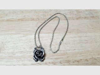 Silver Rose Pendant Necklace