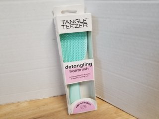 New detangler brush 