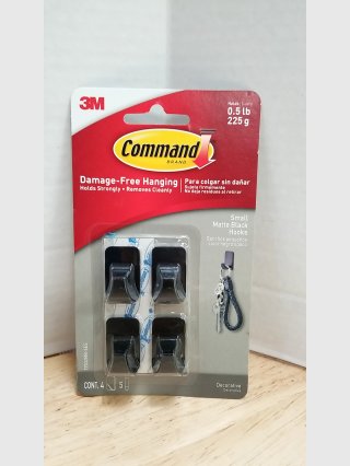 Command Matte Black Small Hooks 4pk