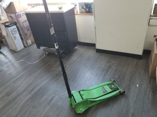 Green Daytona floor jack