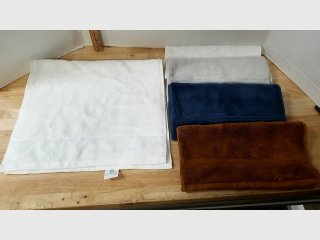 Assorted Bath Towels Set