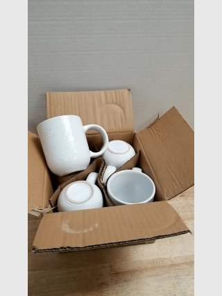 White Ceramic Mug set