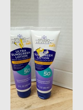 Studio Select Ultra Sunscreen SPF 50 (2 tubes)