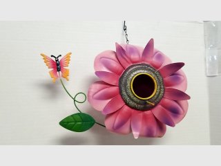Pink Metal Flower Hummingbird Feeder