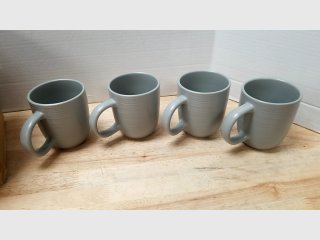 Set of 4 Gray Stoneware Mugs, 14.5 oz