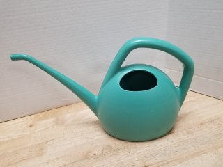 New watering can 56 oz