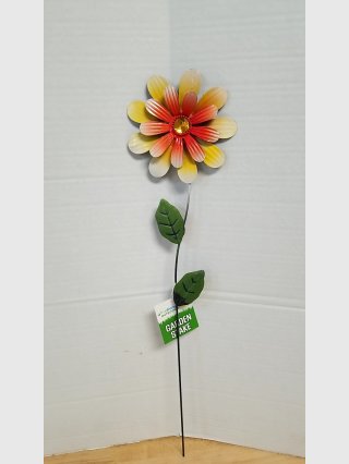 Metal Daisy Garden Stake 22 inch 