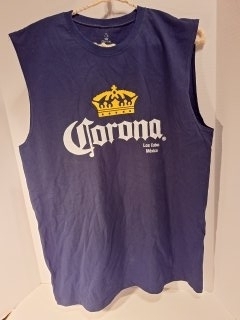 Mens size large shirt