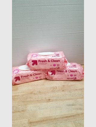 New Fresh & Clean Scented Baby Wipes (3x100ct)