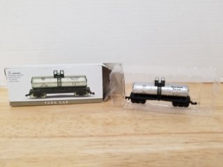 Model train car approx 3.5 inches 