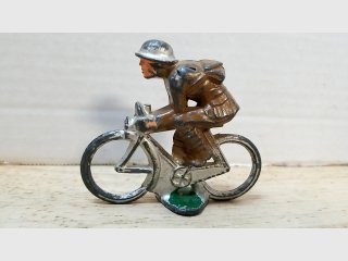 Vintage WWI Metal Toy Figure, 4 in