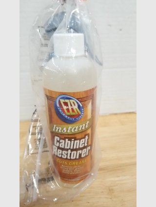 EZR Instant Cabinet Restorer Cleaner 8 oz