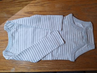 New baby size 6-9 months