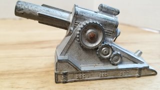 Vintage WW1 Metal Toy Cannon, 5 in