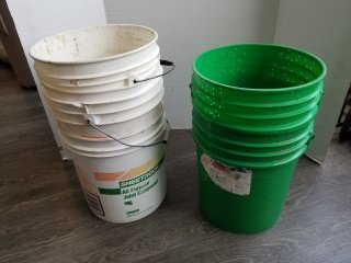 Buckets 