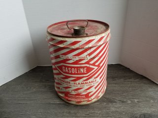5 gallon metal gas can