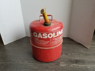 5.25 gallon gas can