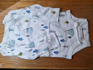 New baby size 3-6 mths