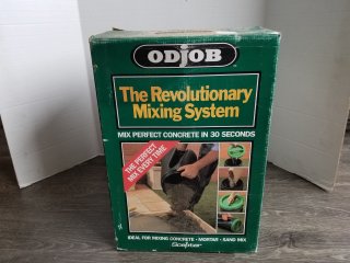 Concrete mixer, appears to have never been used 
