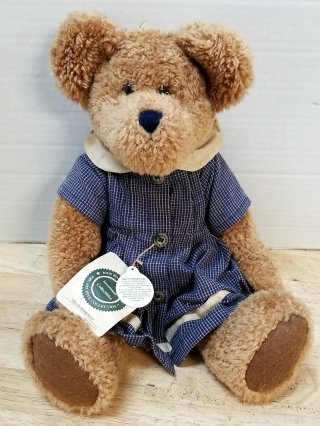 Boyds Bear, 15 in, good condition 