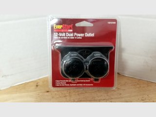 EverStart 12V Dual Power Outlet