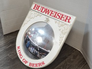 Budweiser mirror, approx 18 by 16 inch, good condition 