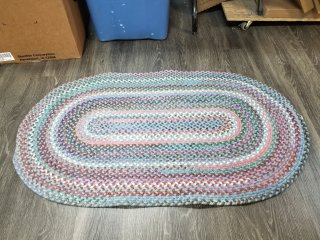 New area rug 46 by 28 inches 